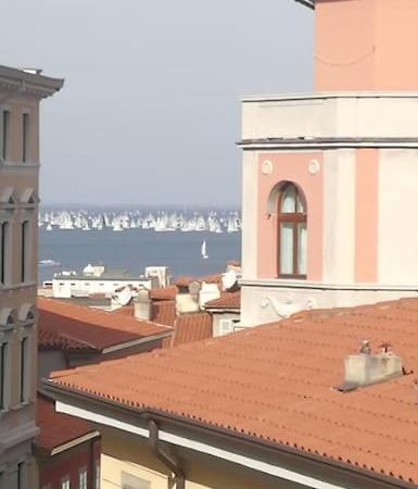 Galleria Sul Mare Триест Экстерьер фото